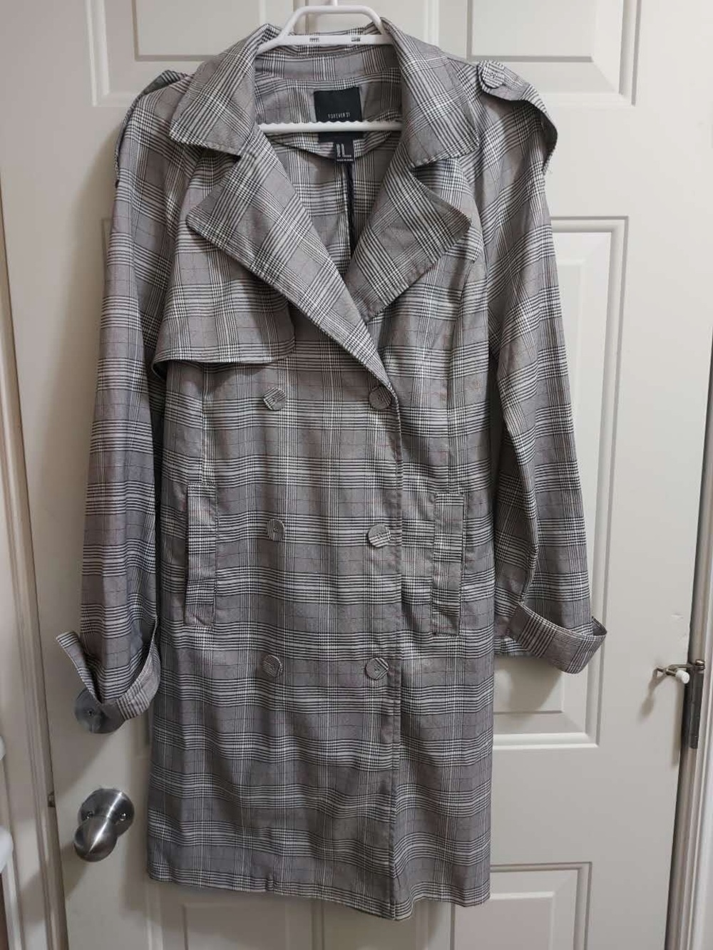 Forever 21 black and white trench coat with houndstooth pattern